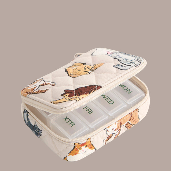 New Vera Bradley Travel Pill Box A Cats Life Beige - Picture 2 of 5